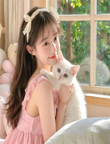 深入《公共女人》的世界：全面解读与深度分析